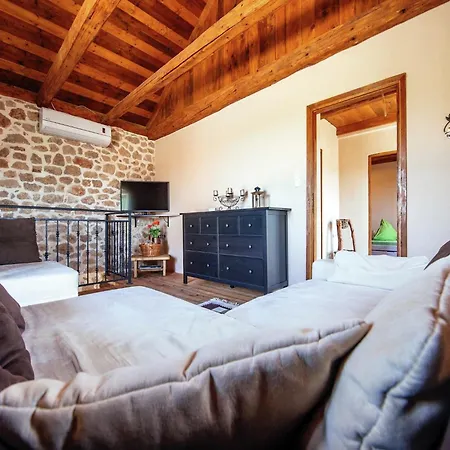 Zaton With Pool Near River Canyon