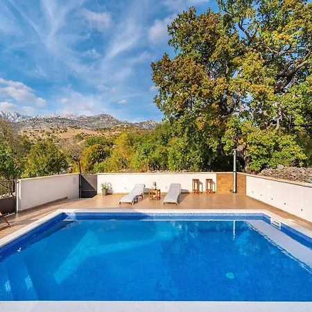 Zaton With Pool Near River Canyon Prázdninový dům Obrovac