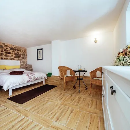 Prázdninový dům Zaton With Pool Near River Canyon Obrovac