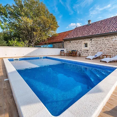 Zaton With Pool Near River Canyon