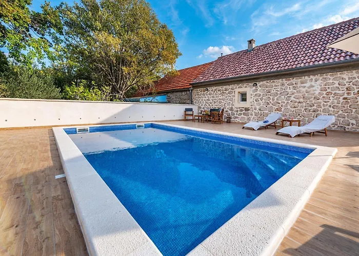 Zaton With Pool Near River Canyon