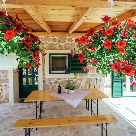 Stone House Near River Canyon Holiday home Obrovac