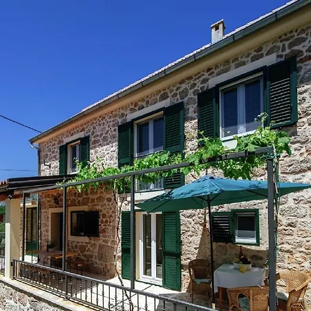 Zaton With Pool Near River Canyon Semesterbostad Obrovac