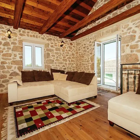 Holiday home Stone House Near River Canyon *